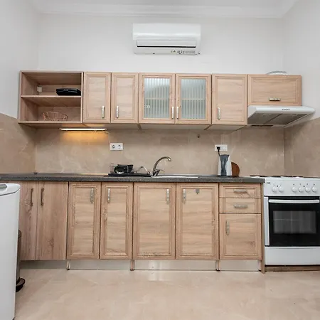 Rebuild Sweet - Charilaou Region - Metro At 500m Appartement